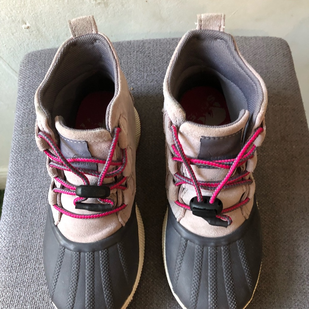 Sorel out and about rain boots in size 4 big kids! - Picture 6 of 7